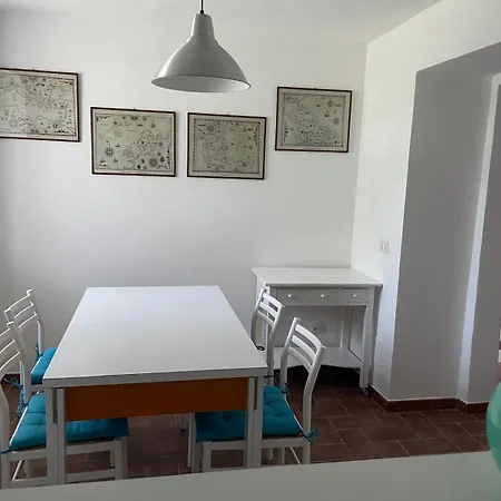 Pie Del Colle Country *