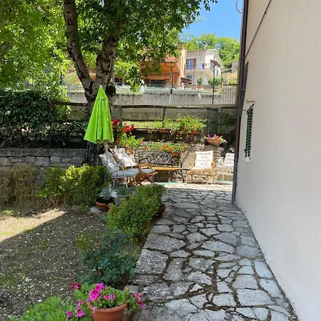 Apartman Pie Del Colle Country Fiastra